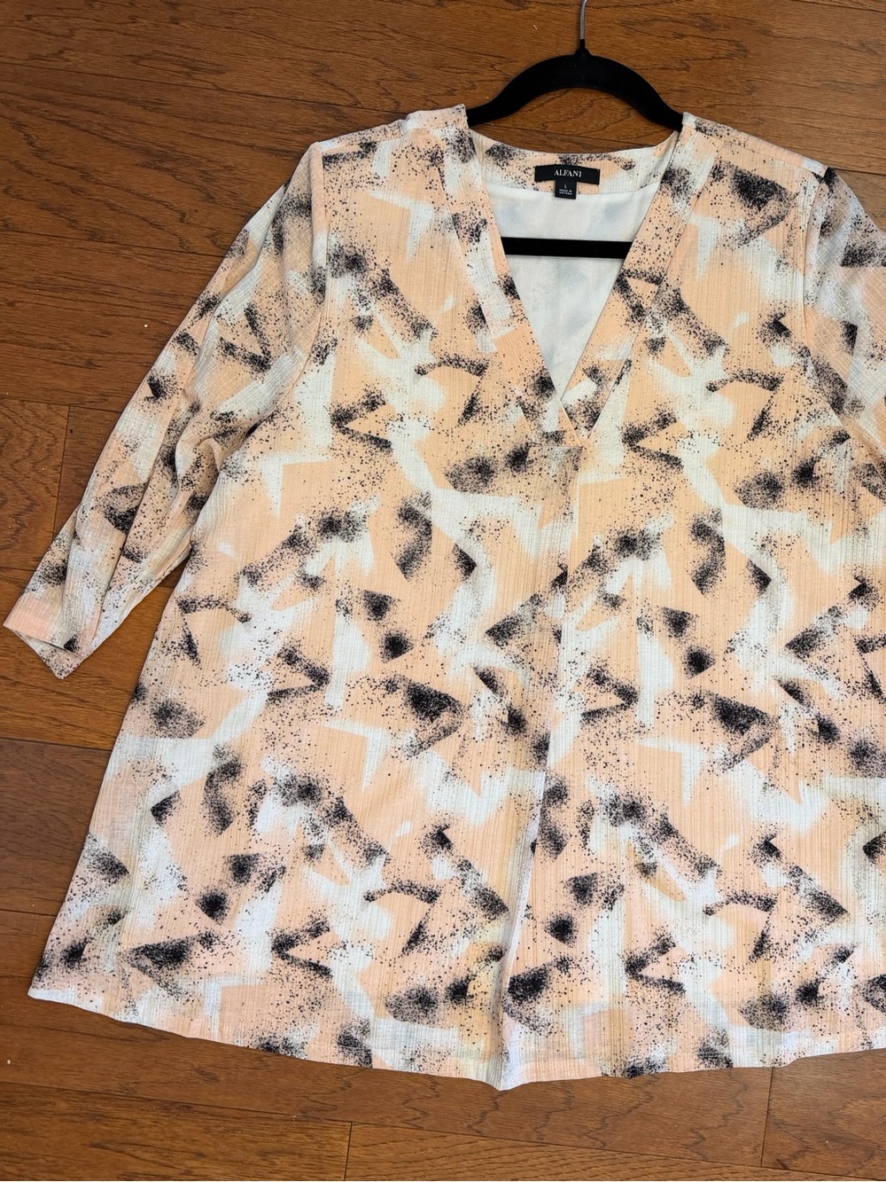 Alfani Peach Abstract V-Neck Tunic Top with Black & White Accents